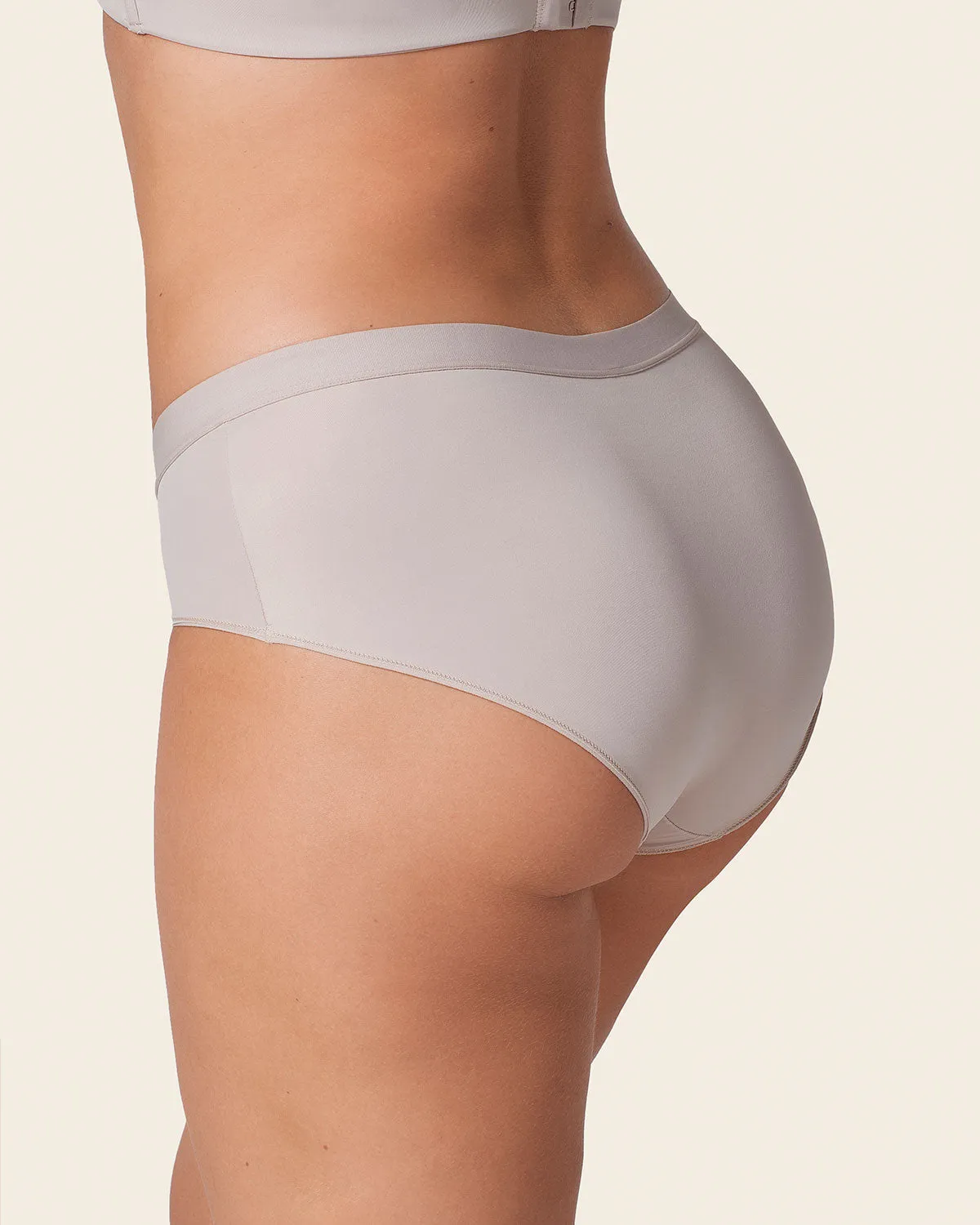 Semi Low-Rise Smooth Hiphugger Panty
